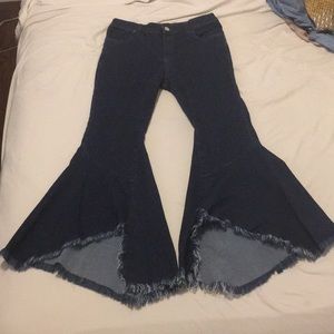 Flared dark stretchy jeans